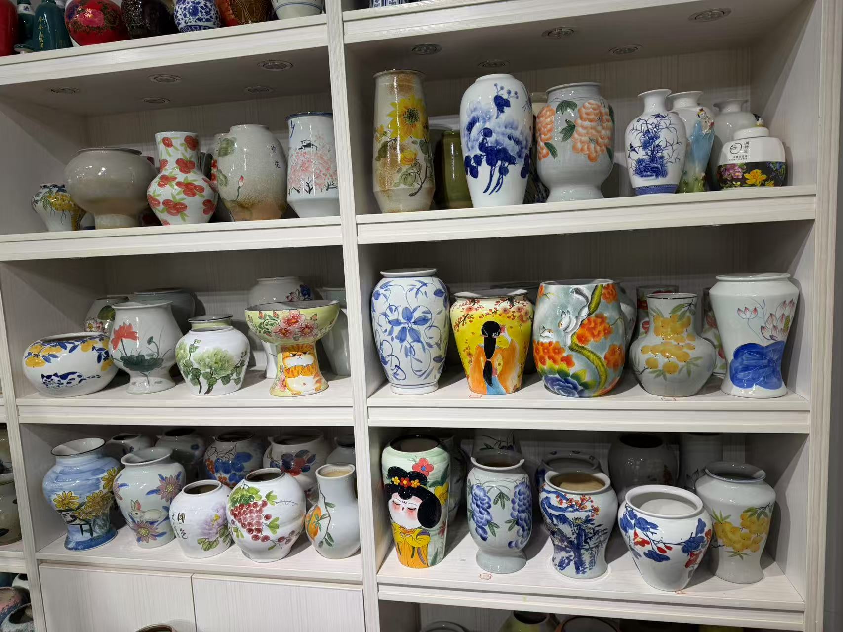 Vintage rustic distressed finish ceramic pot for herbs or small flowers.jpg