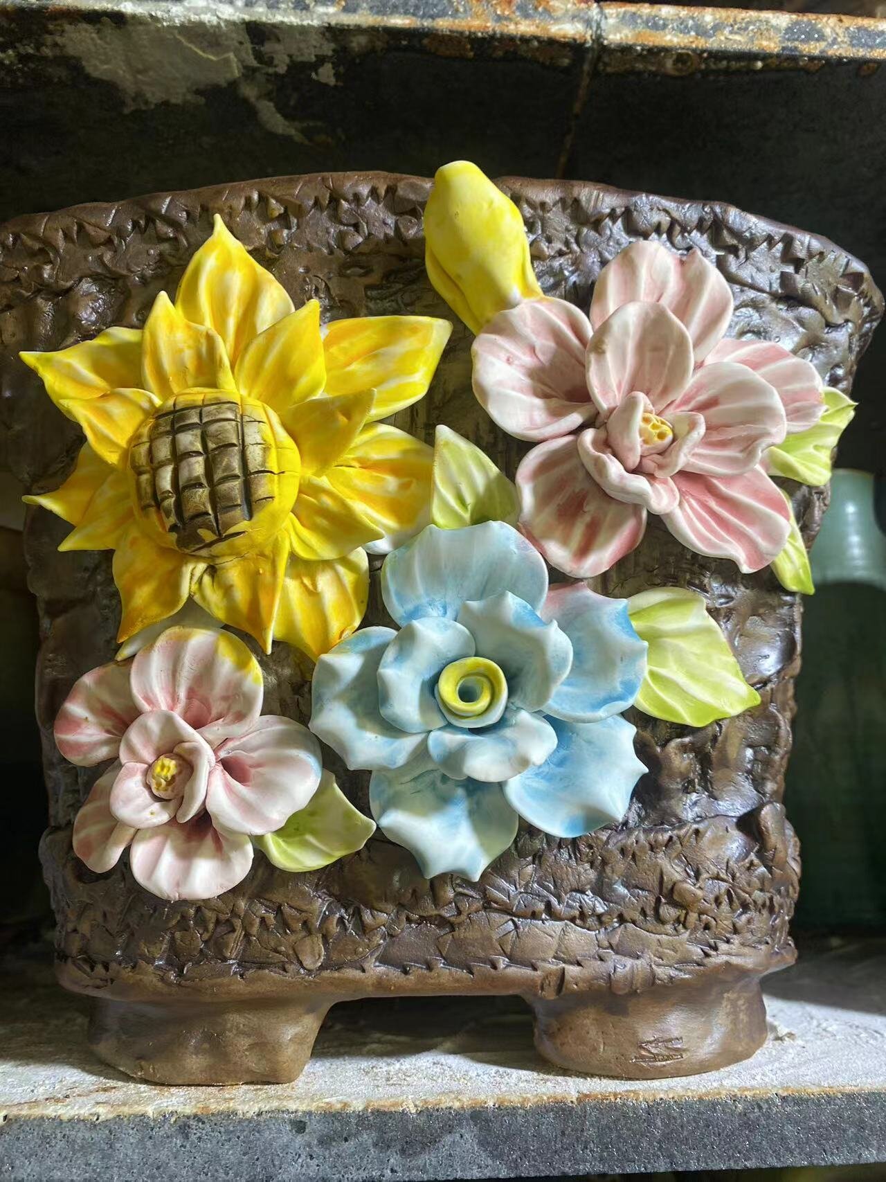 Creative Nordic Ceramic Flower Pot Balcony Desktop Decor Succulent Pots Handmade Plant Potted Artificial Flower.jpg