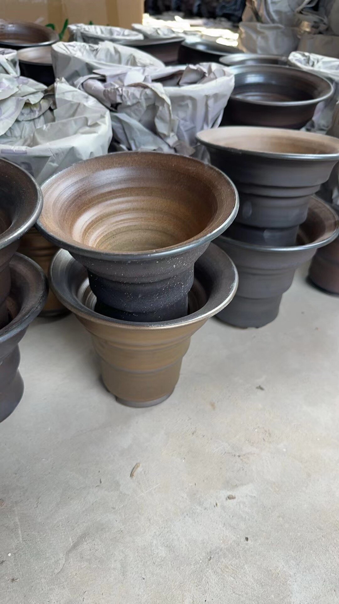 Mini Ceramic Succulent Garden Flower Pots Planters with Drainage and Indoor Garden Plants Planters Colorful Flower Pot.jpg