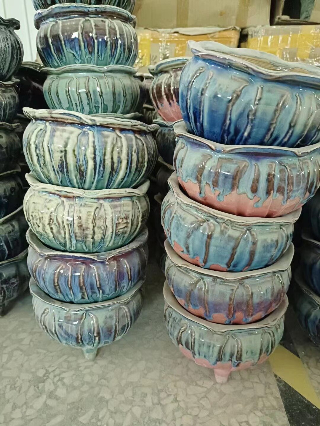 Modern Minimalist Design Glossy Black Ceramic Planters with Modern Pattern.jpg