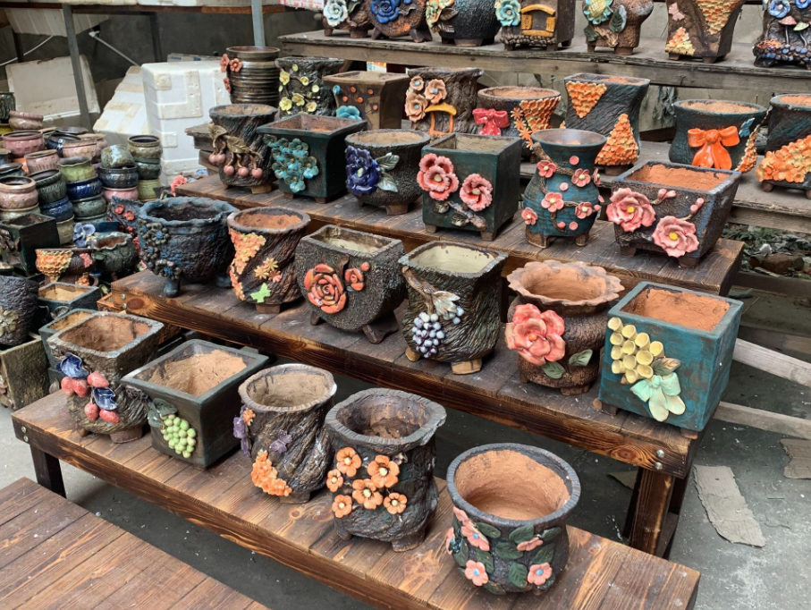 Hot Selling Elegant Design Small Fiberglass Plants Containers Elegant Flower Pots Planters for Home Decoration.png